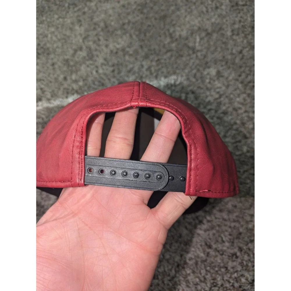 The Flash DC Comics Faux Leather Red Snapback‎ Cap DC Comics Superheroes 2019